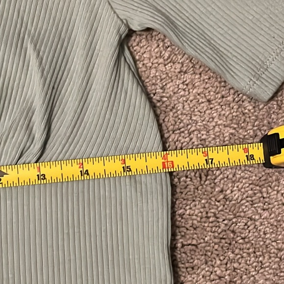 NWT J.Crew short sleeve ribbed top- Size L - Picture 10 of 12